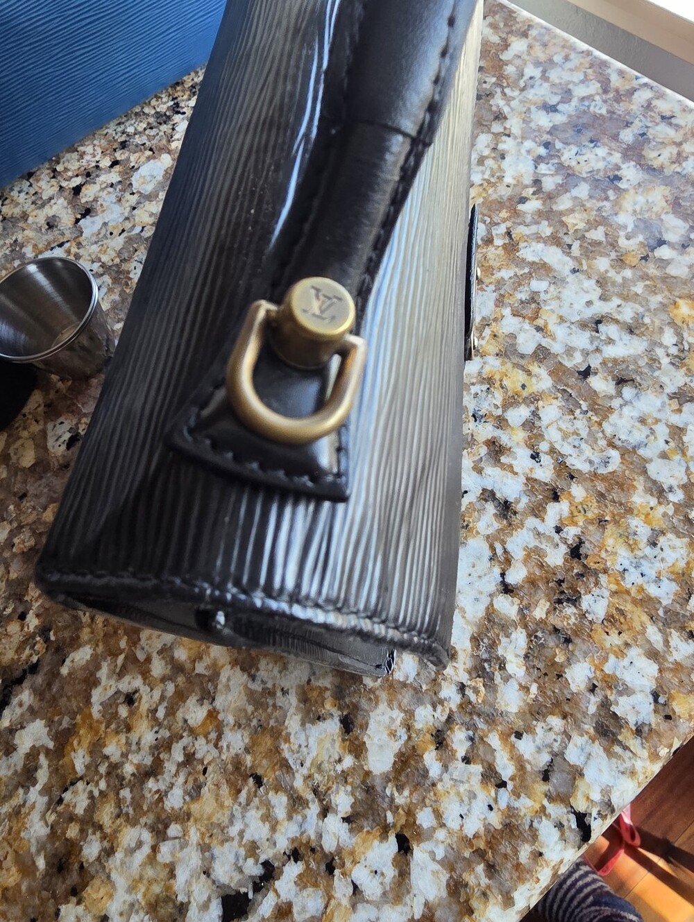 Louis Vuitton Black Epi Clutch w/Wallet - Picture 16 of 17